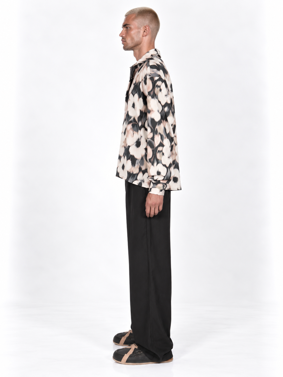 Camicia Fantasia floreale astratta  fondo bianco oversize