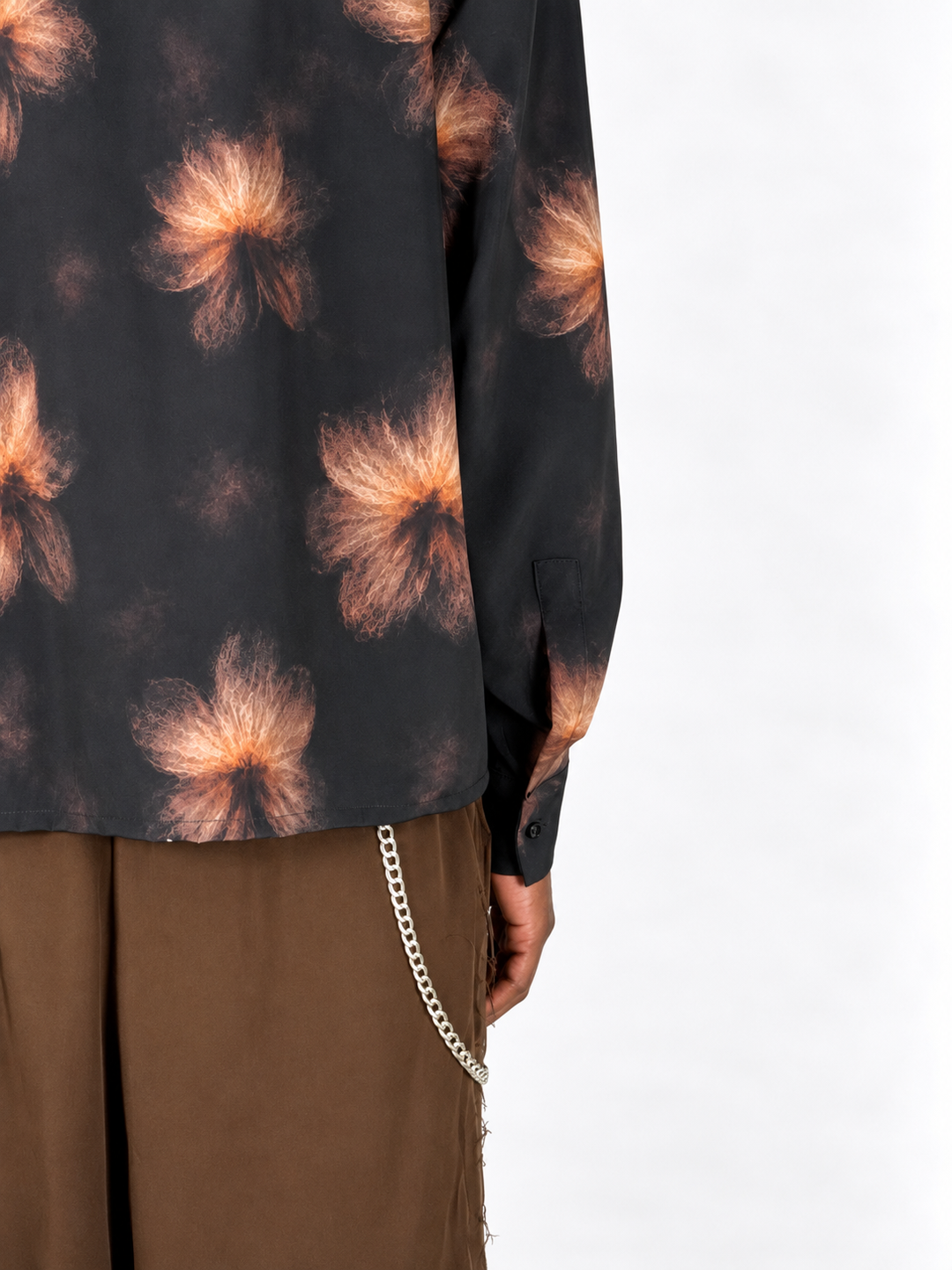 Camicia  Fantasia oversize  fondo nero manica lunga