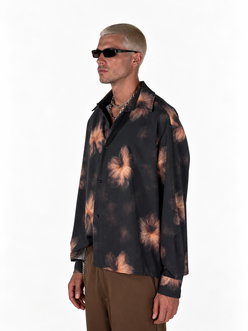 Camicia  Fantasia oversize  fondo nero manica lunga