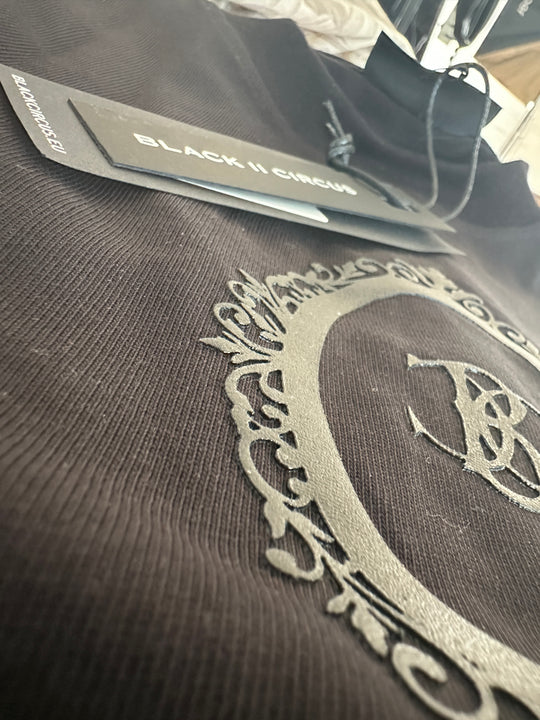 T-Shirt Paris con stampa a rilievo